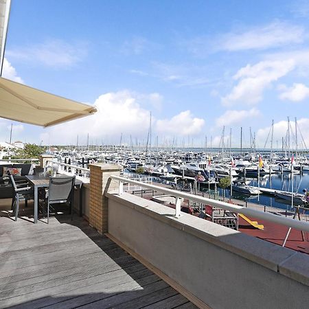 Zeeland Port Marina Apartment with Garage Ouddorp Exterior photo