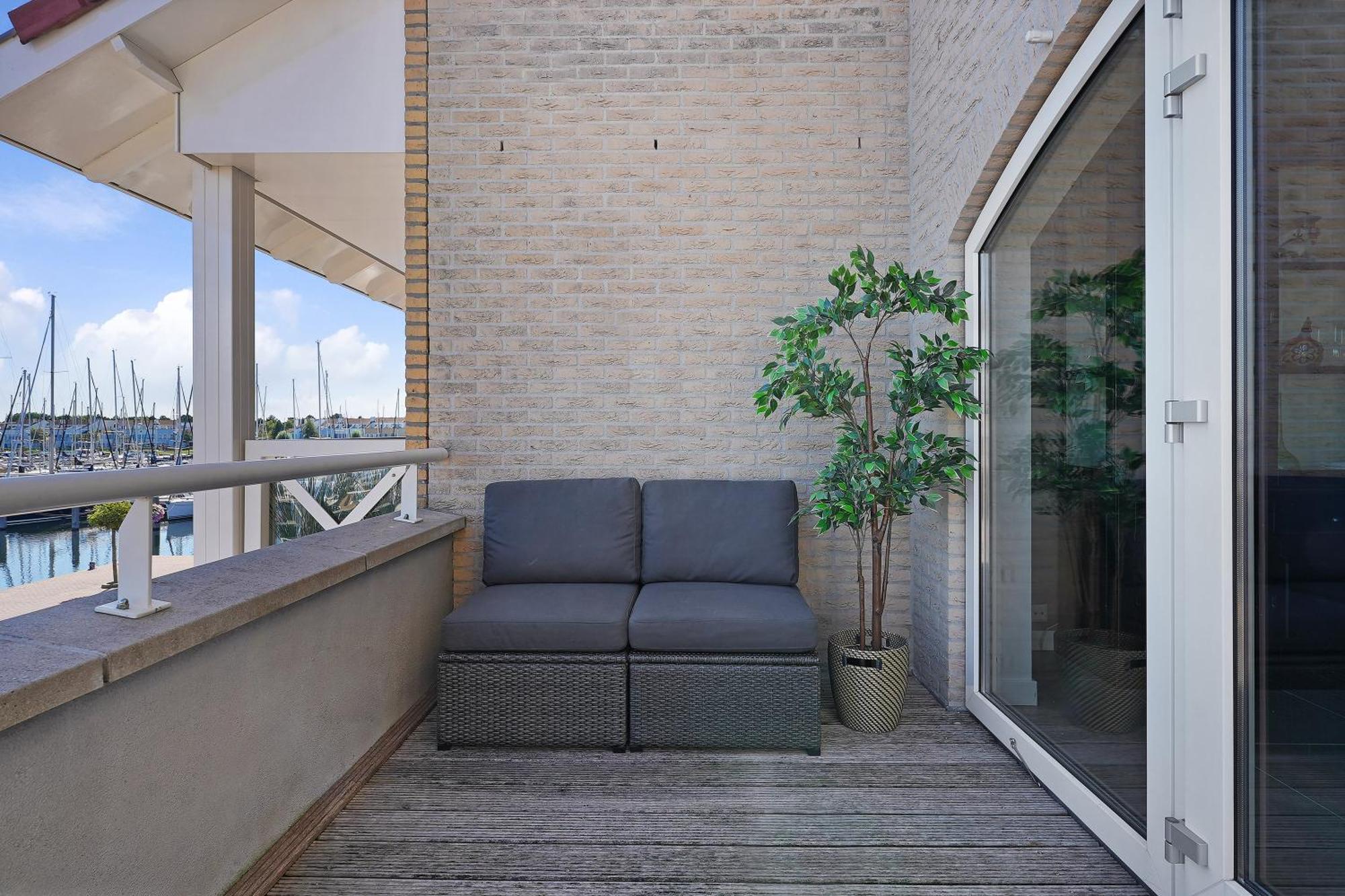 Zeeland Port Marina Apartment with Garage Ouddorp Exterior photo