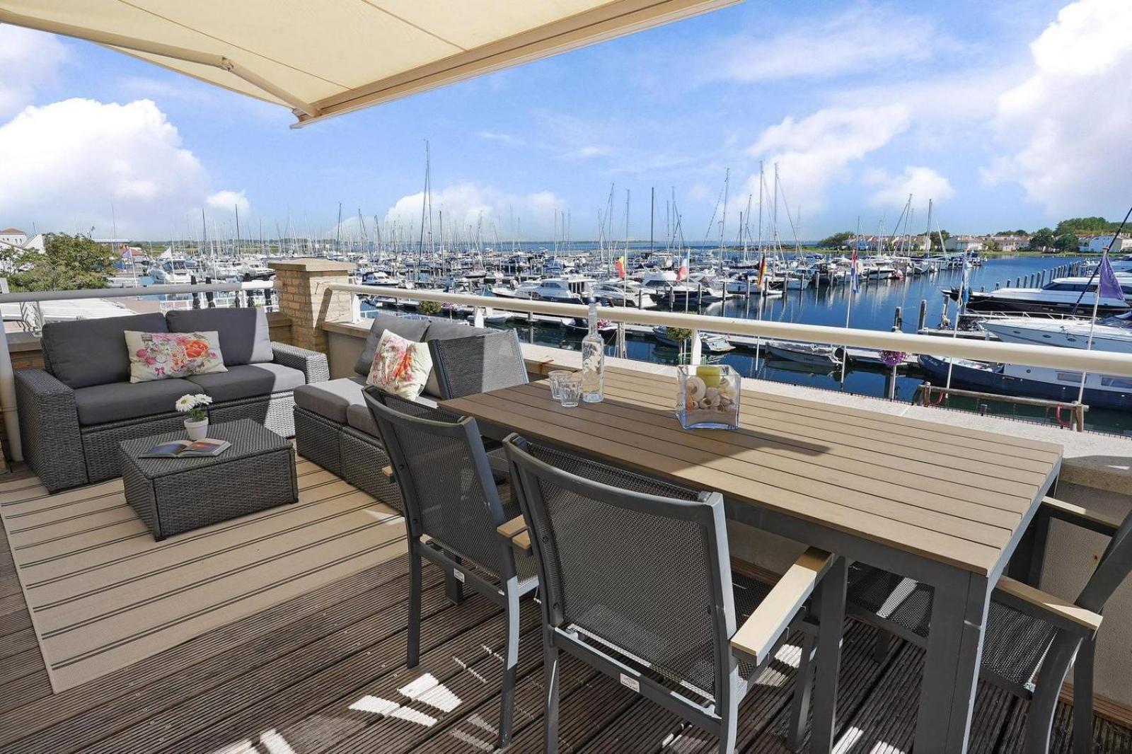 Zeeland Port Marina Apartment with Garage Ouddorp Exterior photo