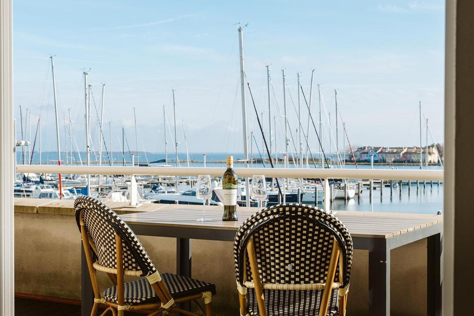 Zeeland Port Marina Apartment with Garage Ouddorp Exterior photo